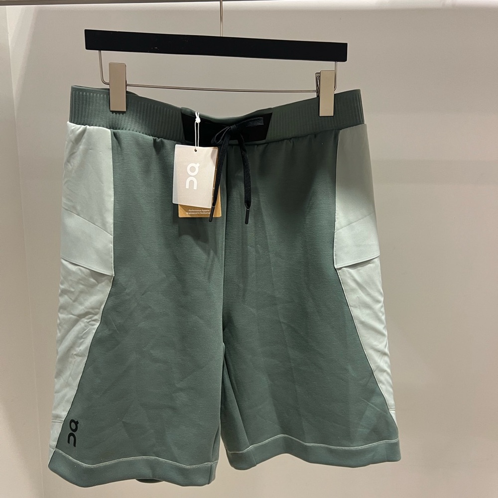 On Running Moss Green Movement Shorts XL - Picture 3 of 3